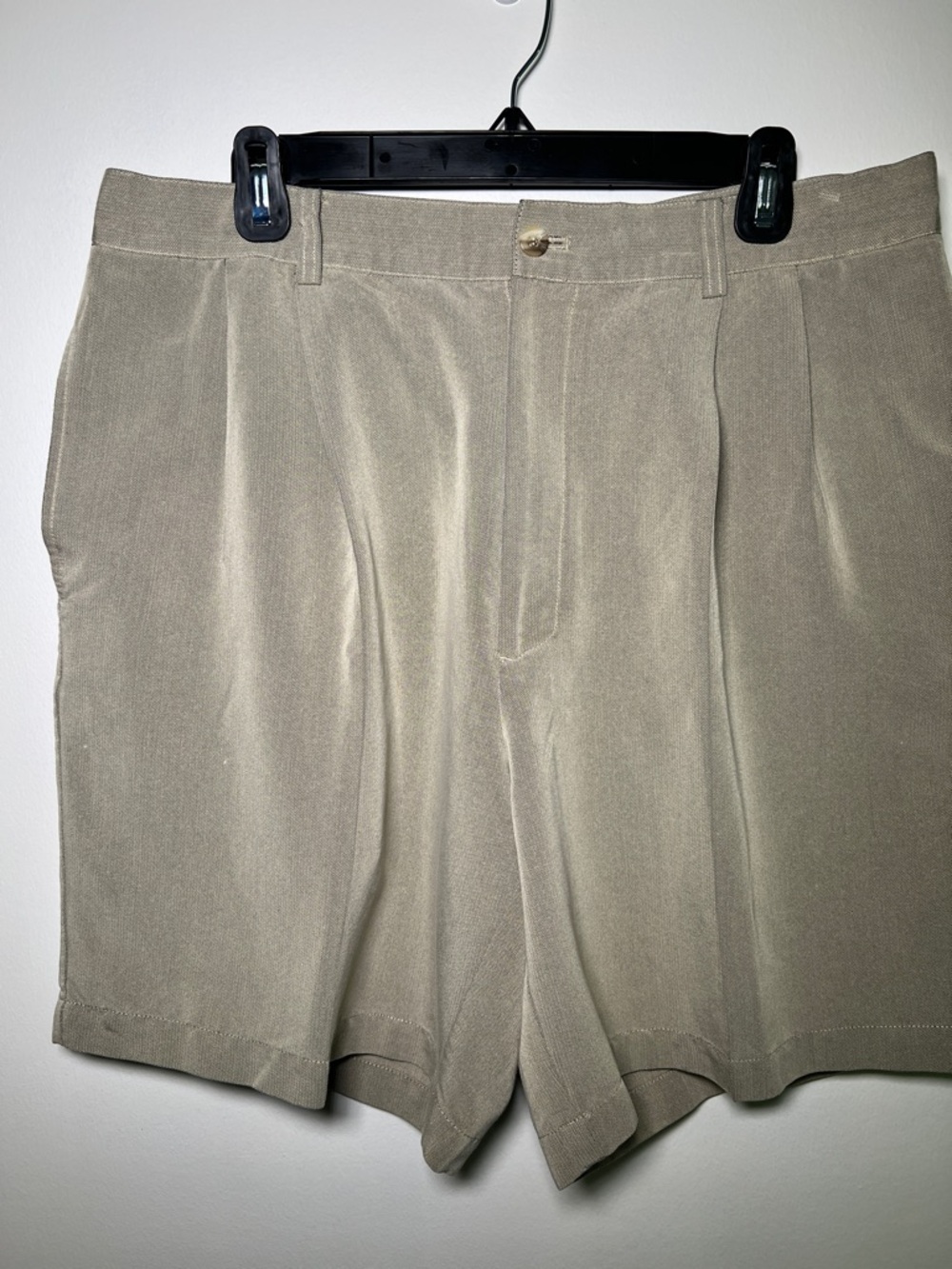Greg Norman Collection Taupe Flat-Front Pleated Men's Shorts